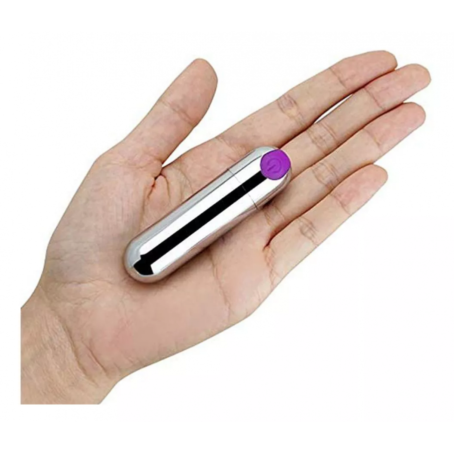 Vibrador Power Bullet 10 Modos - Estimulador Clitoriano Recarregável (Cor Aleatória) Descubra o prazer em qualquer lugar com o Vibrador Power Bullet, um estimulador clitoriano compacto e potente que cabe na palma da sua mão. Vibrador Power Bullet 10 Modos - Estimulador Clitoriano Recarregável (Cor Aleatória)